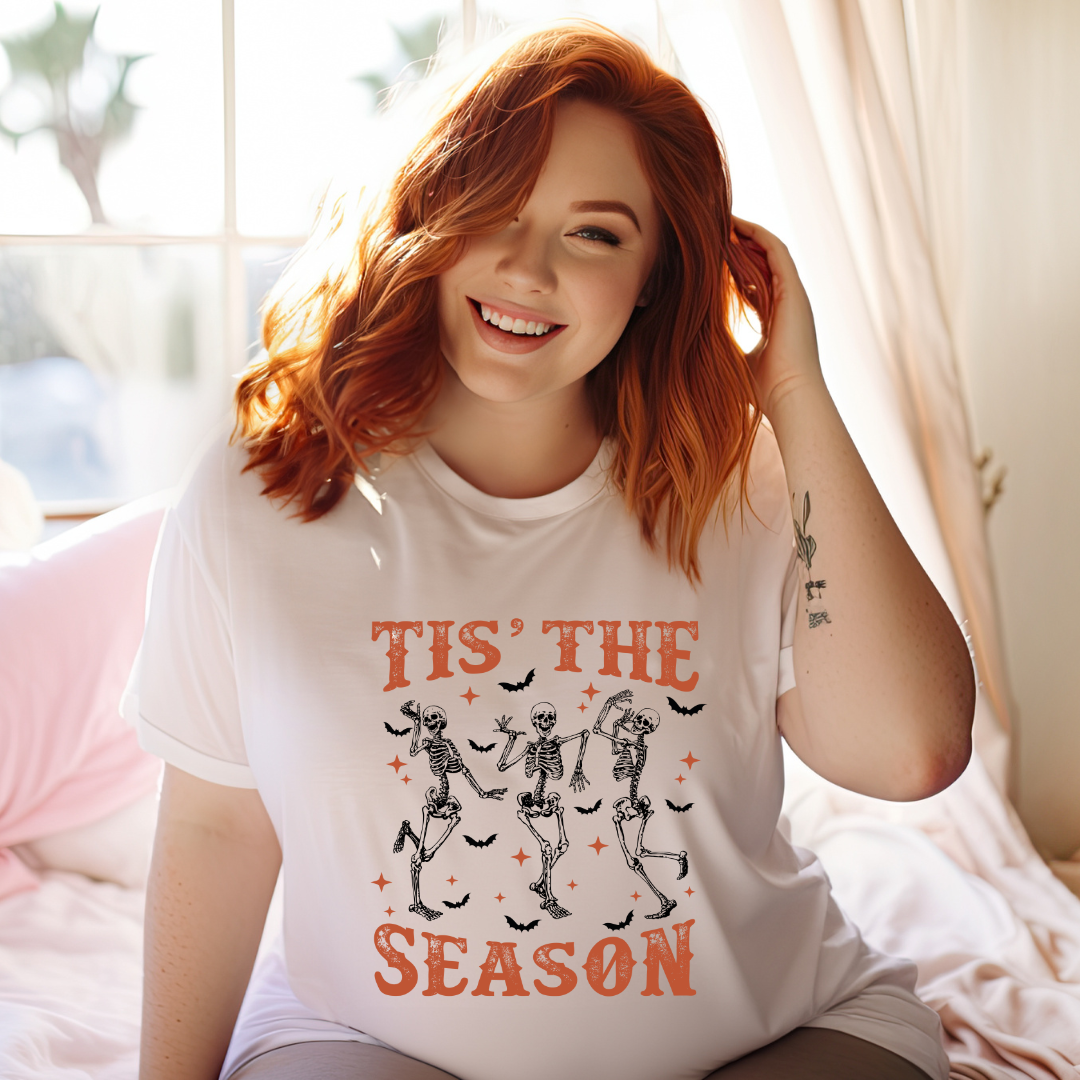 Tis the season - White t- shirt | Fall Collection