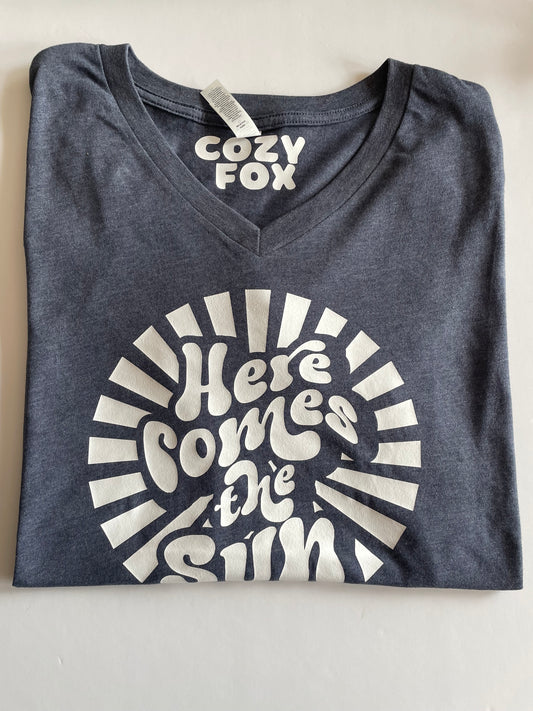 Here comes the sun - V neck | Summer Collection